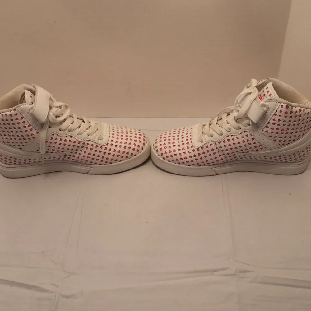 FILA Women's White with Red Hearts Leather Athletic‎ Shoes   Size 61/2
